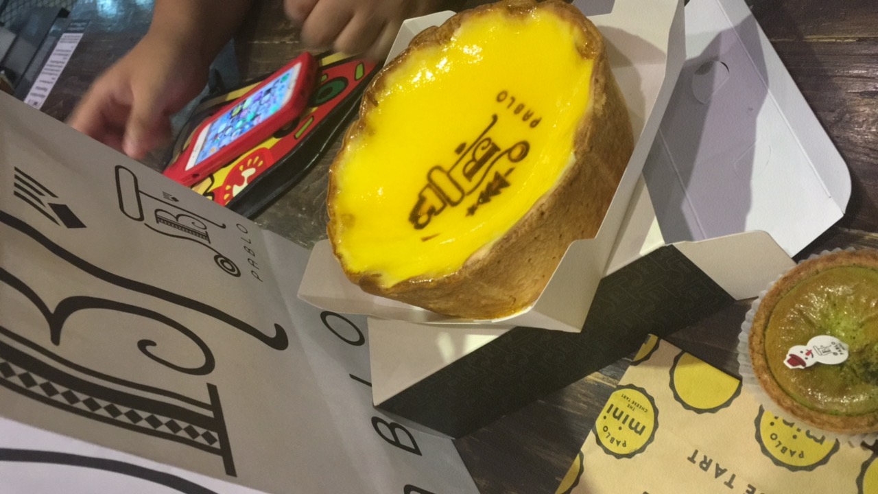 cheese tarts were popping off in asia for some reason - I remember we were so excited for this because it was a japanese chain that hadn’t made its way to singapore. it was good!