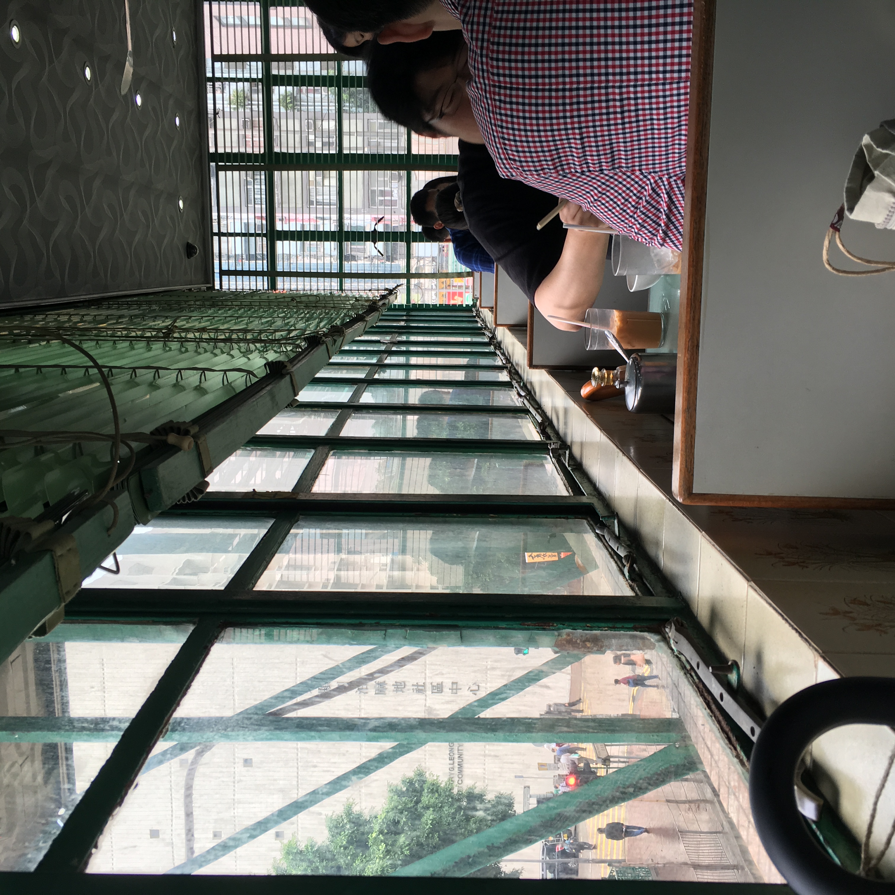 hong kong’s one of the countries in asia where I’m less traversed with, so I keep forgetting the names of these places. this was the traditional diner (茶餐厅) that appeared in lots of iconic shows and movies, so of course I had to visit