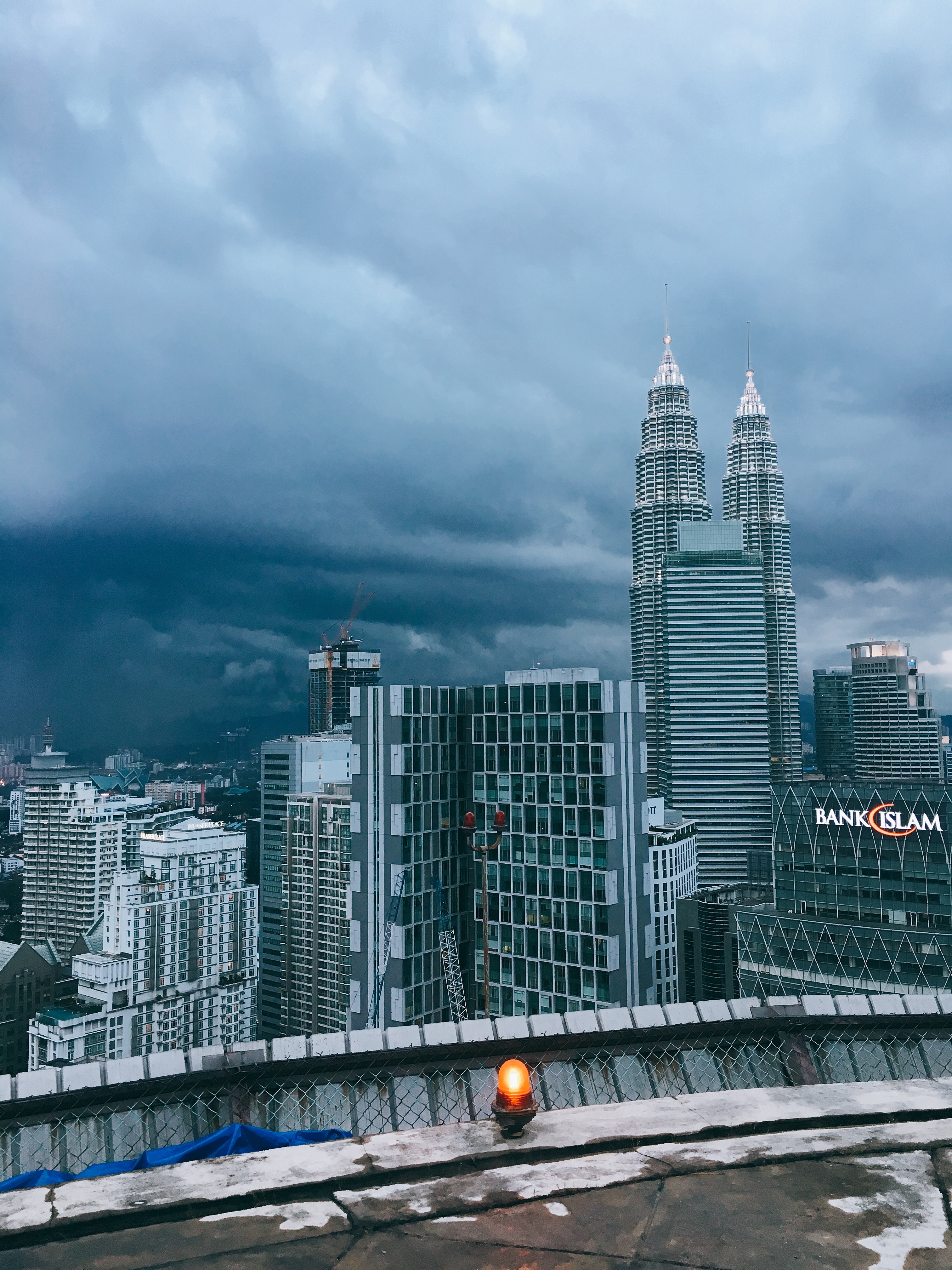 ok this was a crazy cool experience - we went for drinks on a helipad that had a really close and amazing view of the twin towers